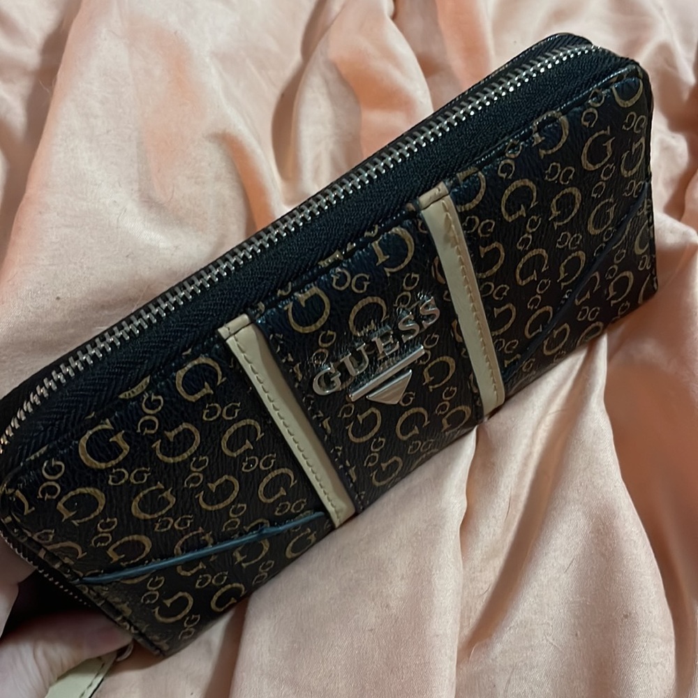 Guess wallet - Picture 5 of 5